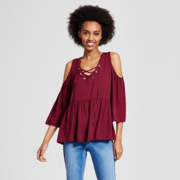 Xhilaration Tops - new 》Lace Up Cold Shoulder Top | #T080